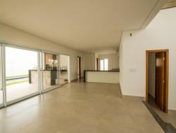#CA0557 - Casa para Venda em Campinas - SP - 2